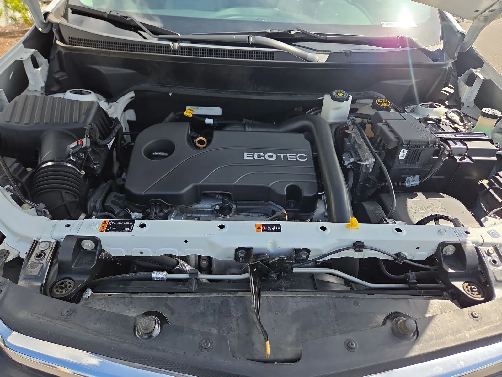 Used 2020 Summit White Chevrolet Premier image 23