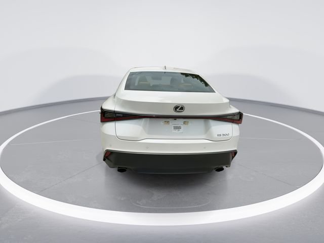 2025 Lexus IS 300 - Photo 7