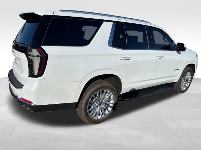 Used 2026 Polar White Tricoat Chevrolet High Country image 6