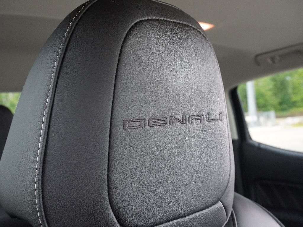 Used 2022 Black GMC Denali image 26