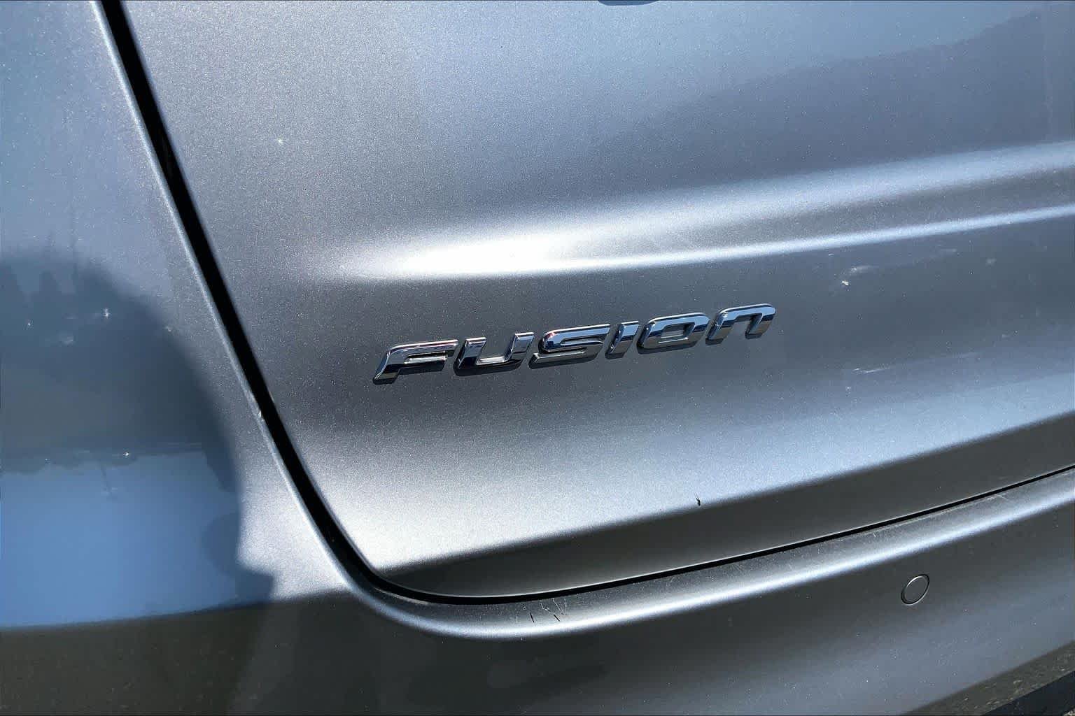 Used 2020 Iconic Silver Metallic Ford Titanium image 31