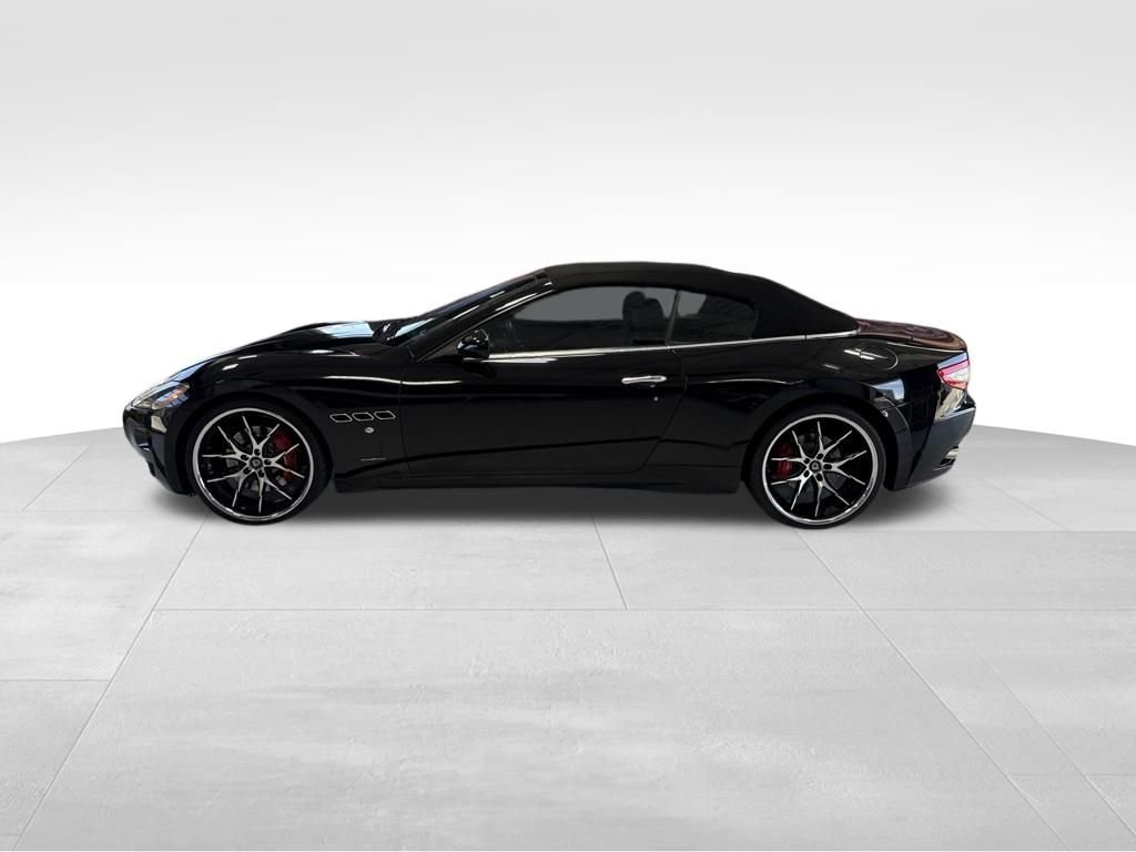 Used 2010 Black Maserati Base image 2