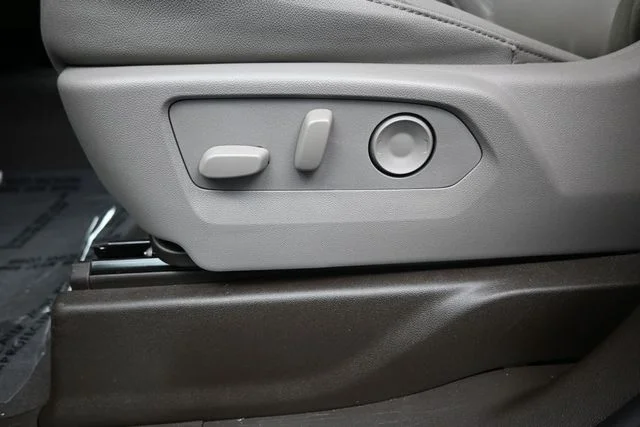 Used 2025 Blue Chevrolet LT image 21