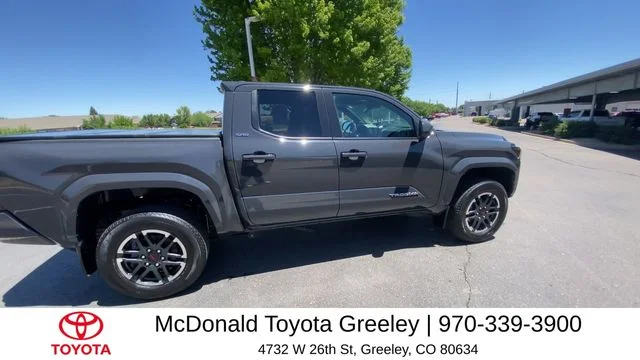 Used 2024  Toyota SR5 image 2