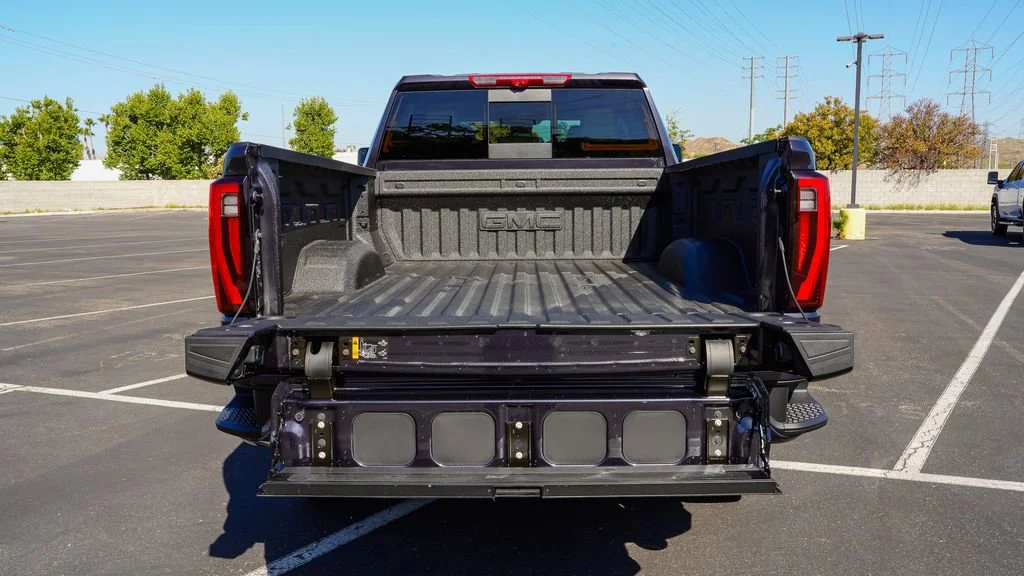 2026 GMC Sierra 2500HD Denali - Photo 10