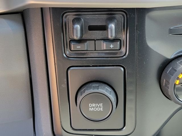 New 2024 Oxford White Ford F-450® XL image 35