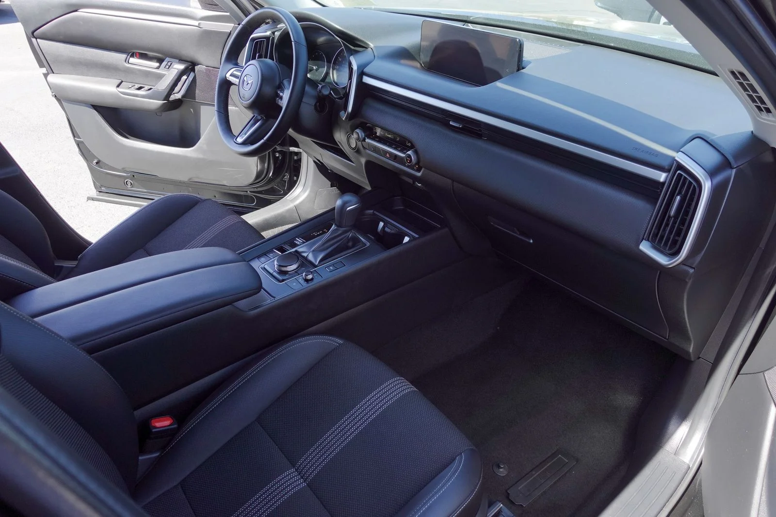 Certified Used 2025 Jet Black Mazda Preferred image 13