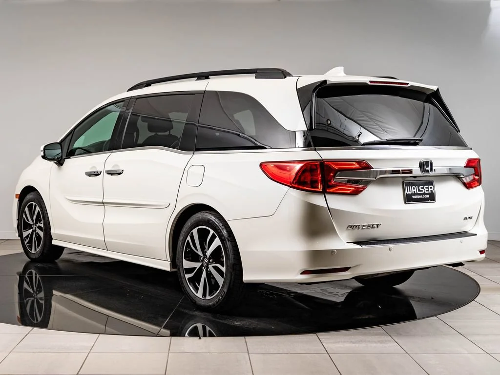 Used 2019 White Diamond Pearl Honda Elite image 6
