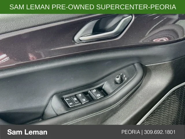 Used 2022 Red Jeep Laredo image 17