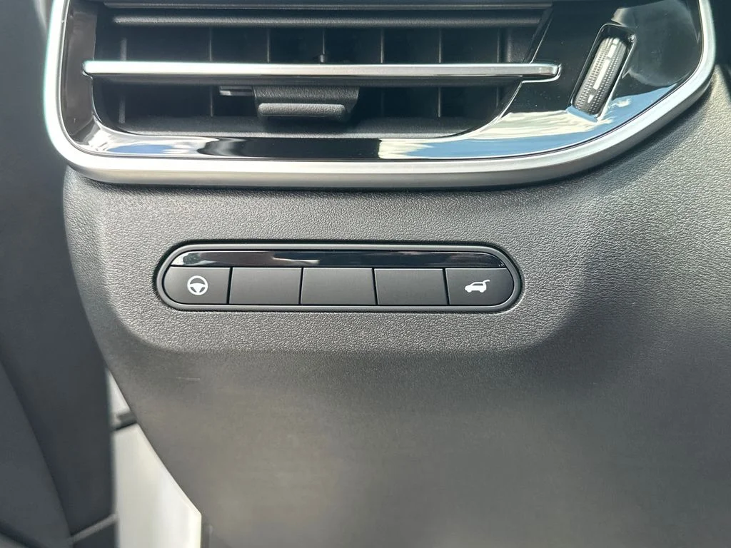 Certified Used 2026 Black INFINITI SPORT image 31