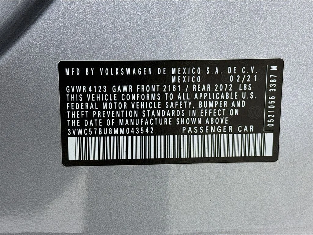 Used 2021 Pyrite Silver Metallic Volkswagen R-Line image 33