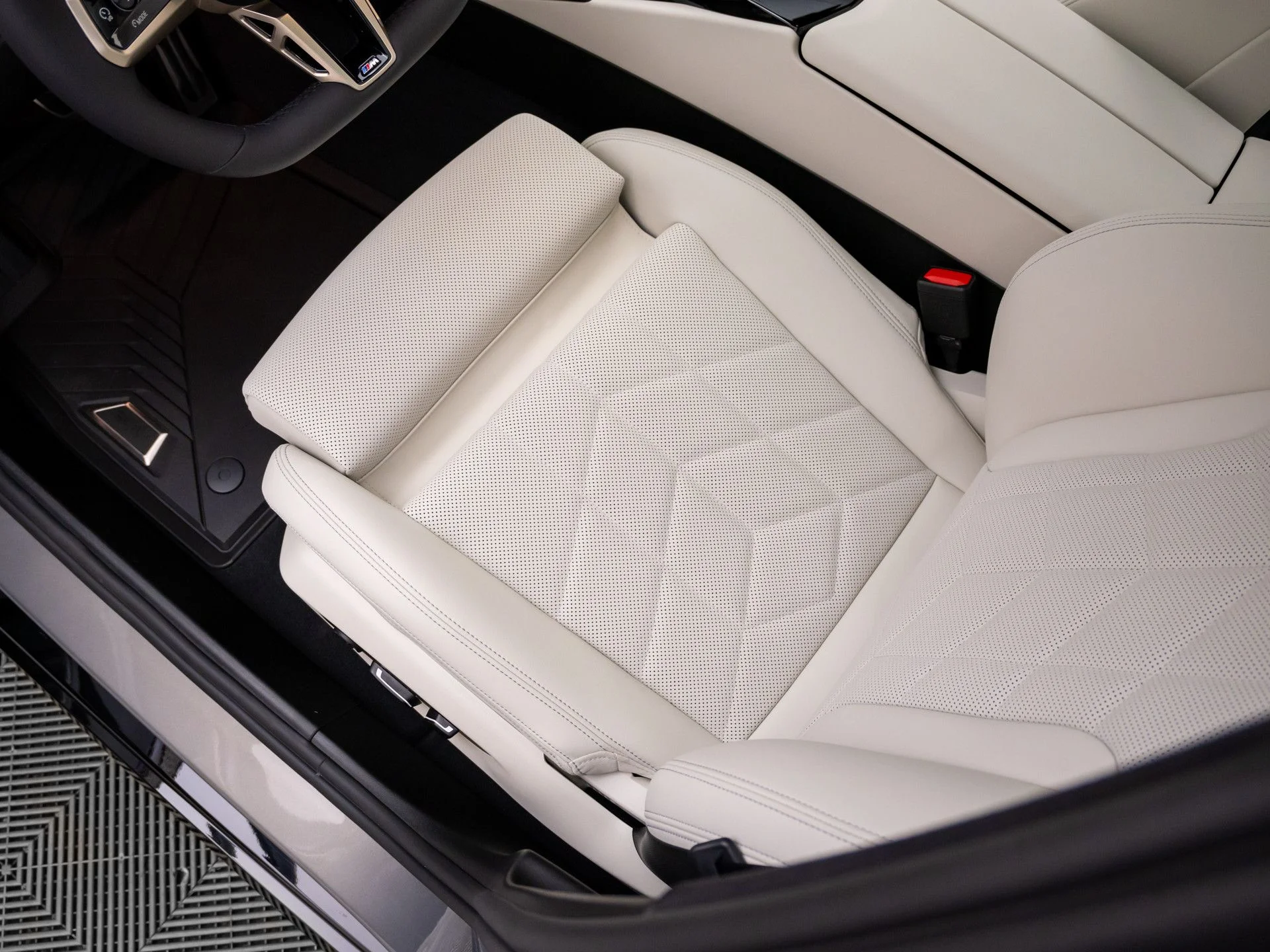 New 2026 Gray BMW 530i xDrive image 16
