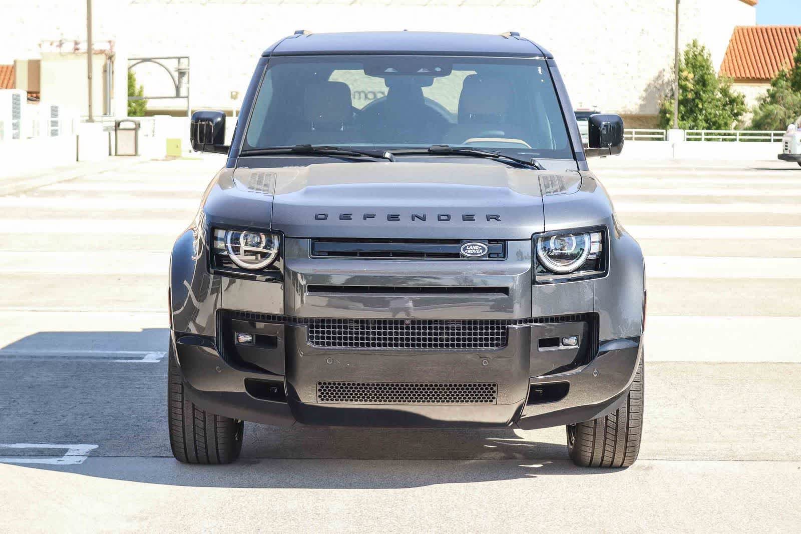 New 2026 Carpathian Grey Land Rover X-Dynamic SE image 2