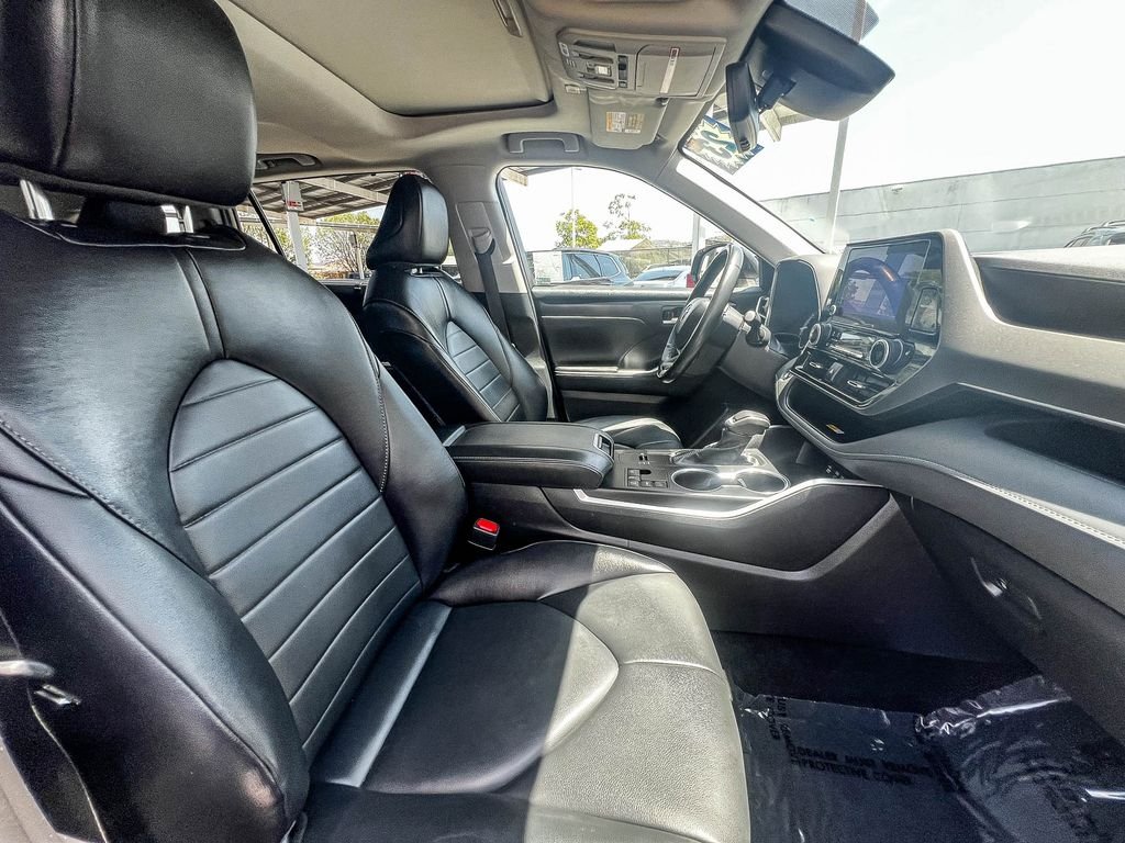 Used 2023 Gray Toyota XLE image 15