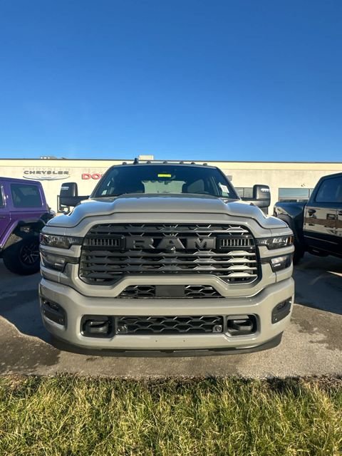 New 2026 Ceramic Gray Clear-Coat Exterior Paint RAM Big Horn image 2
