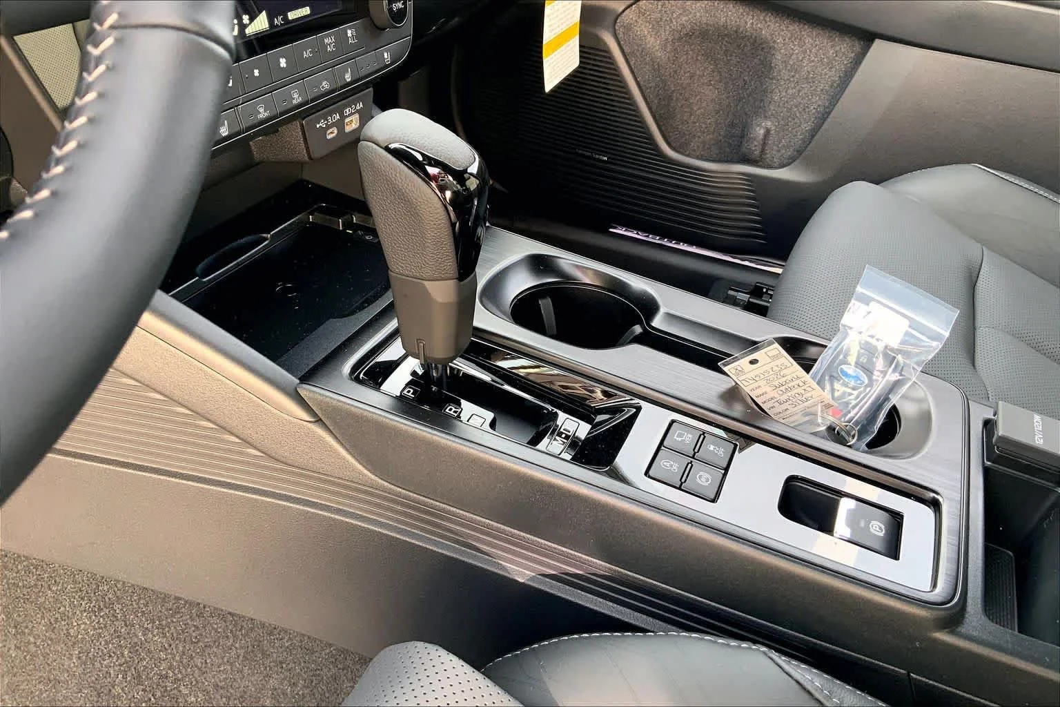 New 2026 ICE SILVER METALLIC Subaru Touring XT image 6