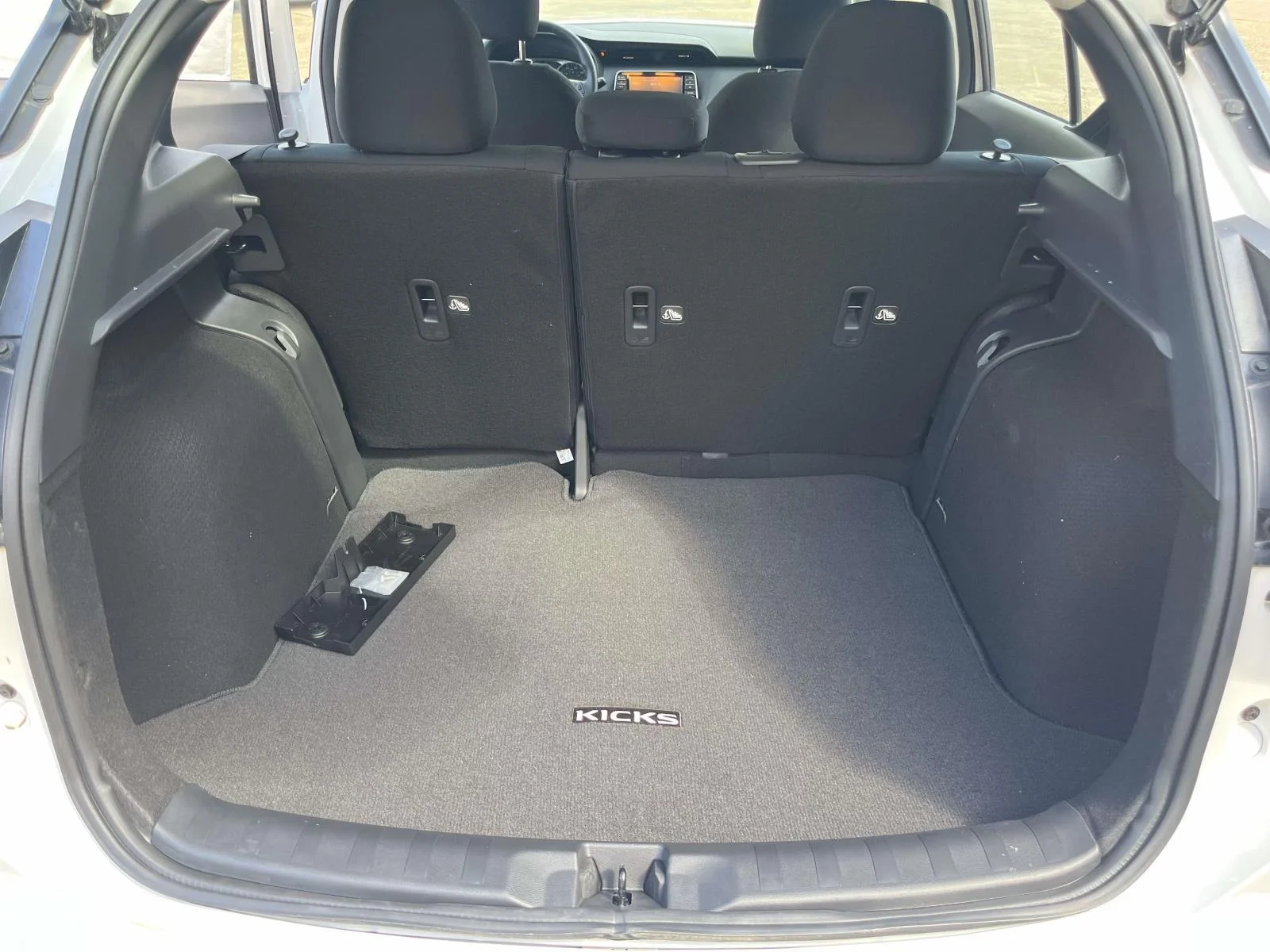 2025 Nissan KICKS PLAY Base - Photo 23