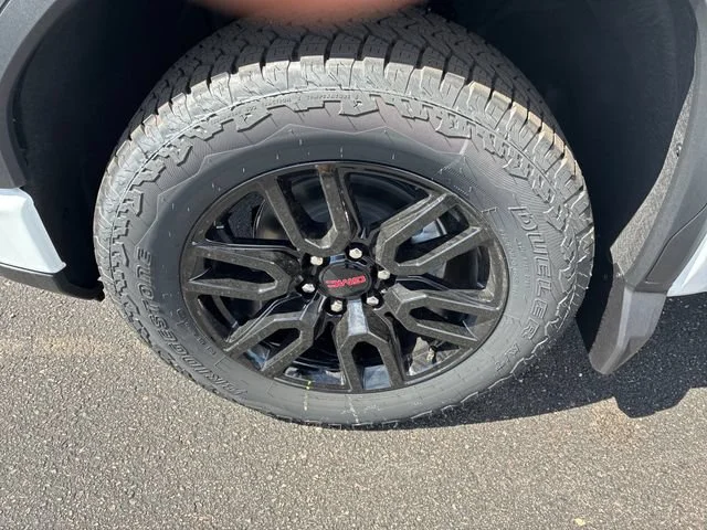 New 2026 Summit White GMC Elevation image 29