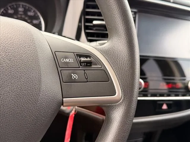 Used 2020 Gray Mitsubishi SE image 19