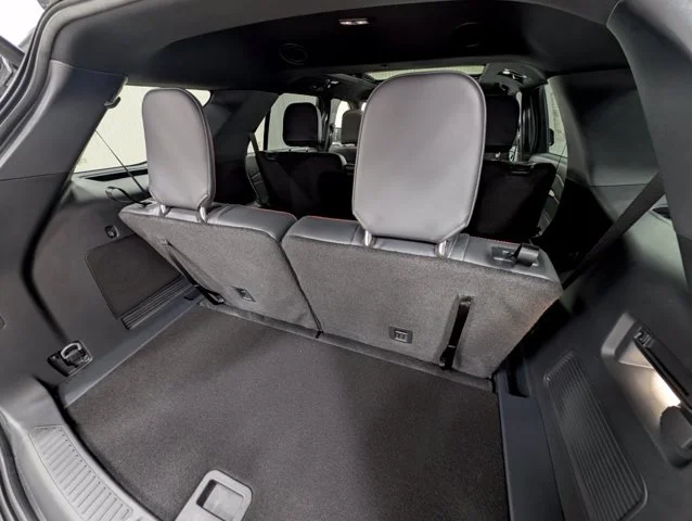 New 2027 Avalanche Gray Ford ST-Line image 50