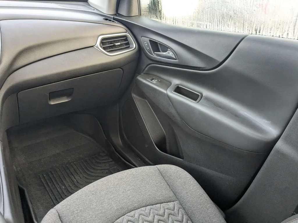 Used 2024 White Chevrolet LT image 19