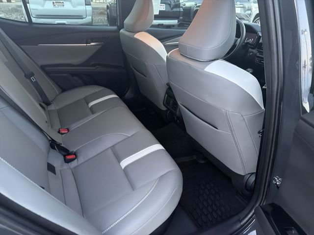 2025 Toyota Camry SE - Photo 30
