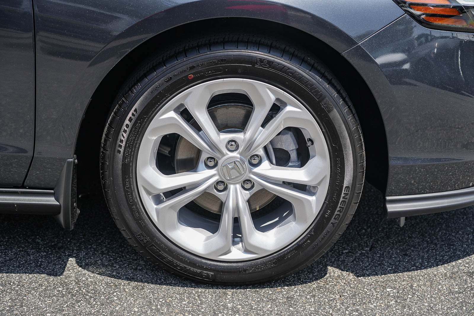 Certified Used 2025 Meteorite Gray Metallic Honda LX image 12