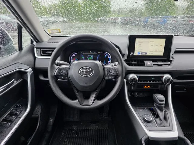 Used 2025 Ice Toyota XLE image 21