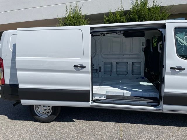 New 2026 Oxford White Ford Cargo Van image 38