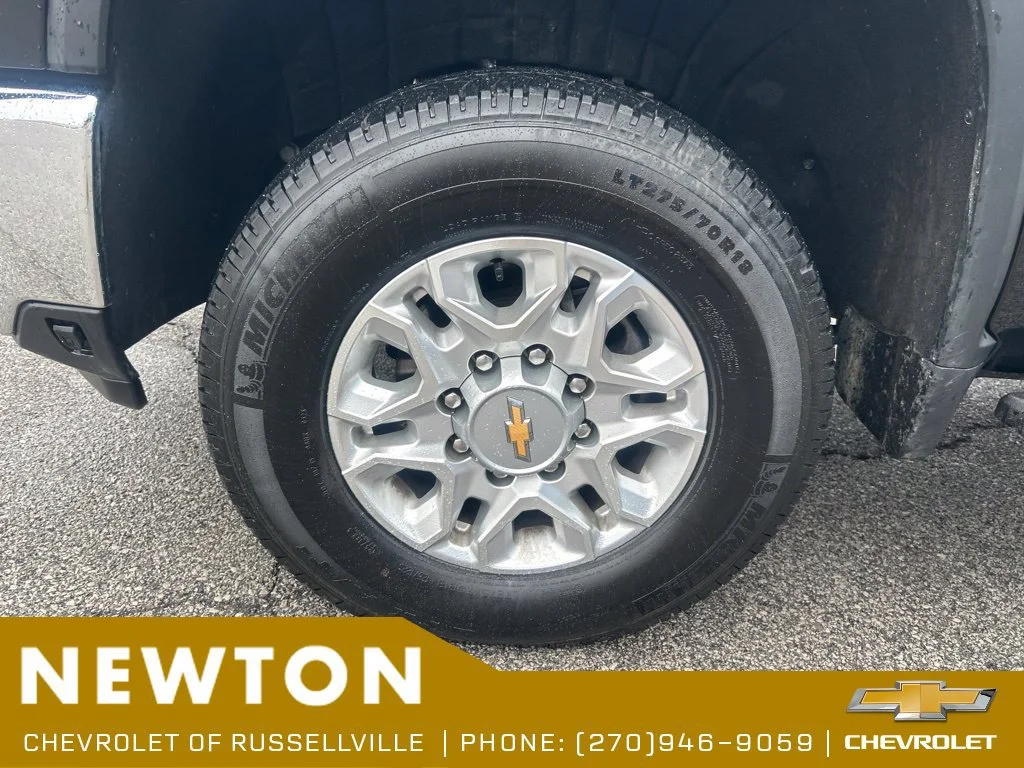 Used 2025 Black Chevrolet LT image 41