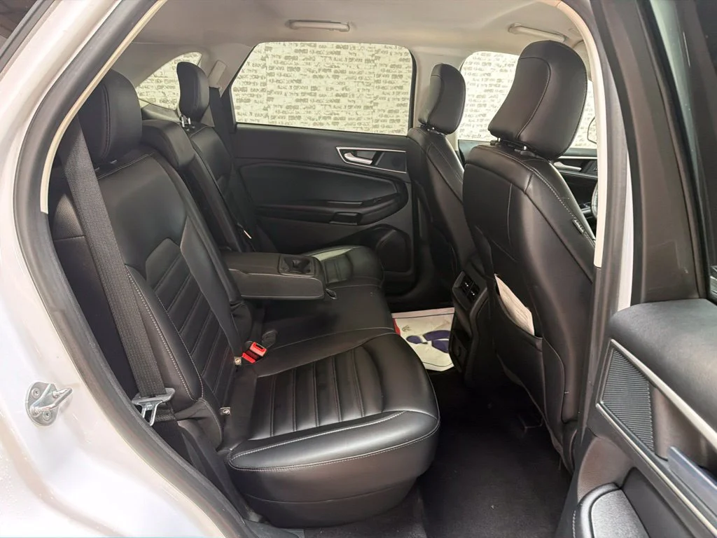 Used 2024 Oxford White Ford SEL image 12