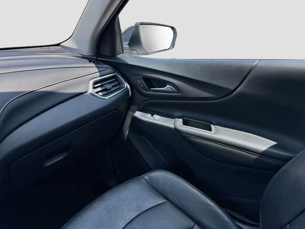 Used 2020 Beige Chevrolet Premier image 27