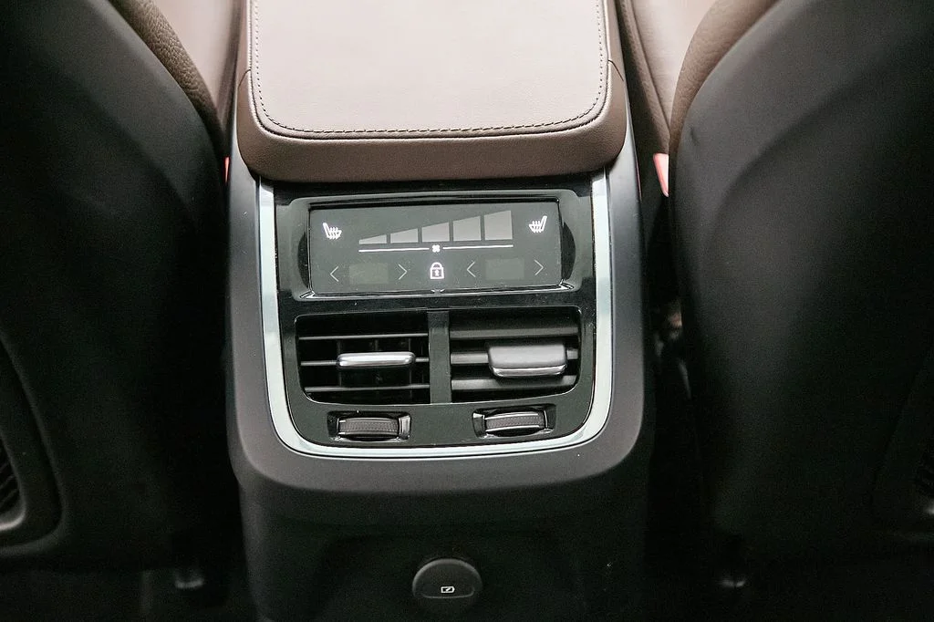 Certified Used 2023 Bright Dusk Volvo Plus image 24