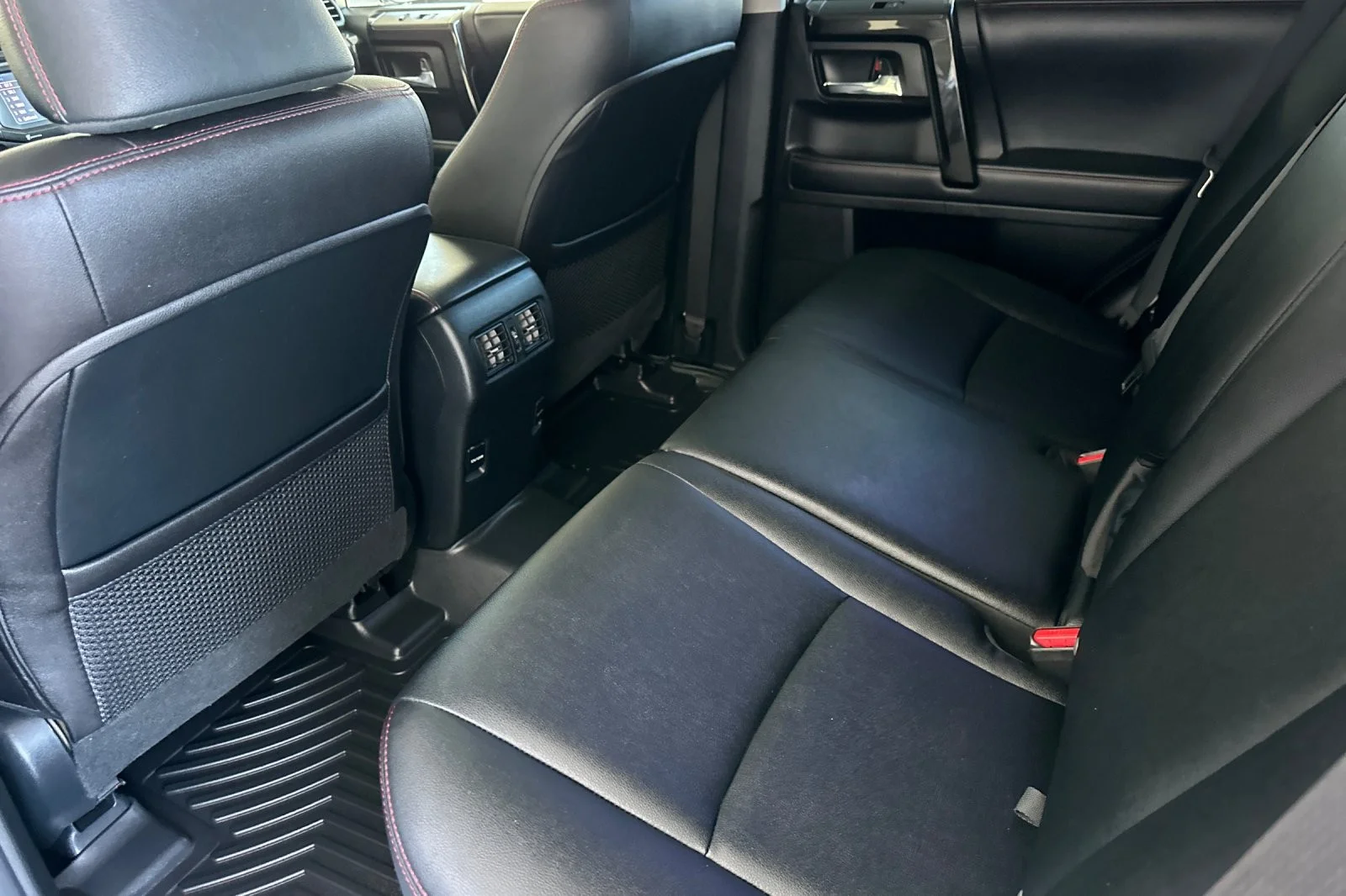 Used 2018 CLASSIC SILVER Toyota TRD Off Road Premium image 11