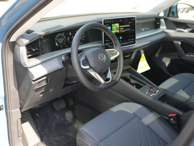 New 2026 Monterey Blue Pearl Volkswagen 2.0T SE image 12