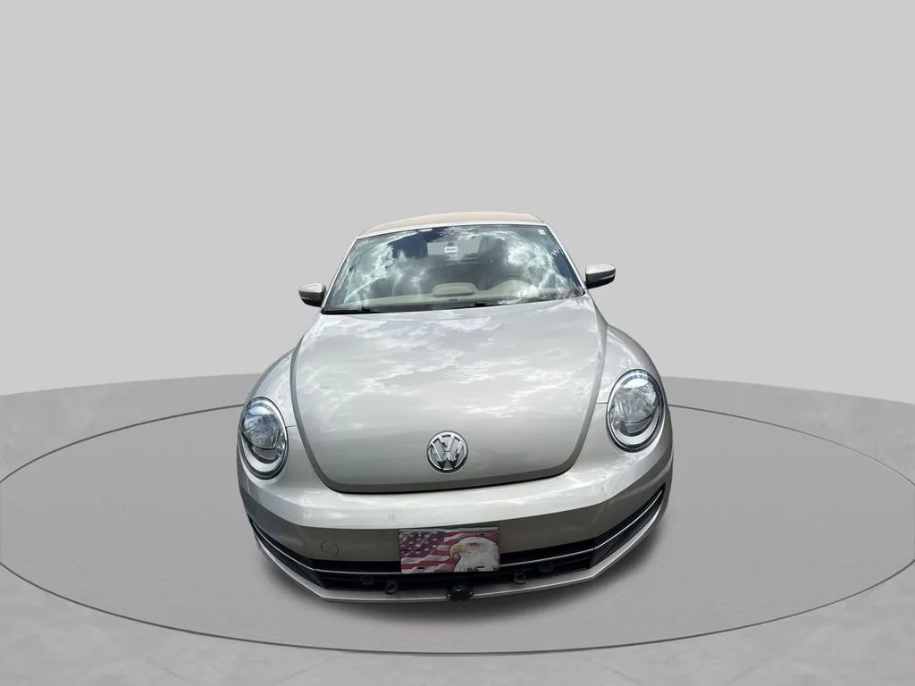 Used 2014 Gold Volkswagen 2.0 TDI image 2