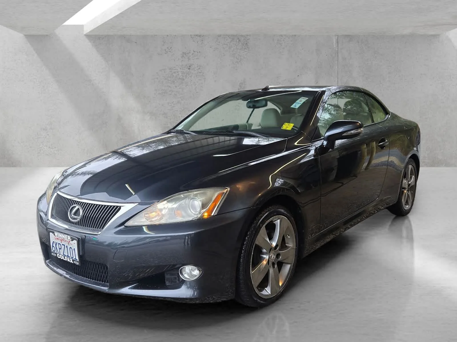 Used 2010  Lexus  image 8