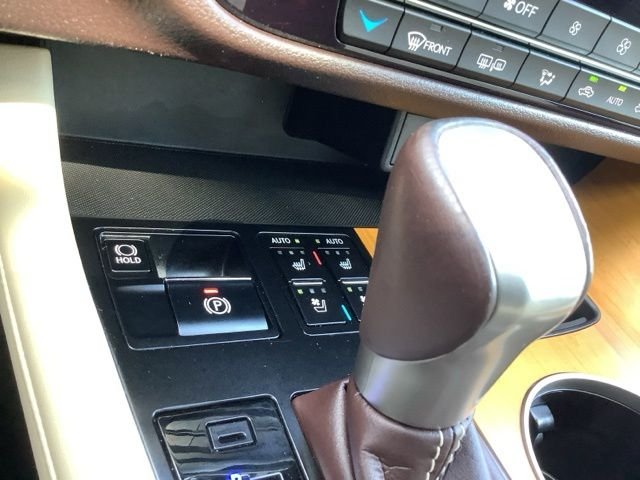 Used 2020 Silver Lexus 350 image 34