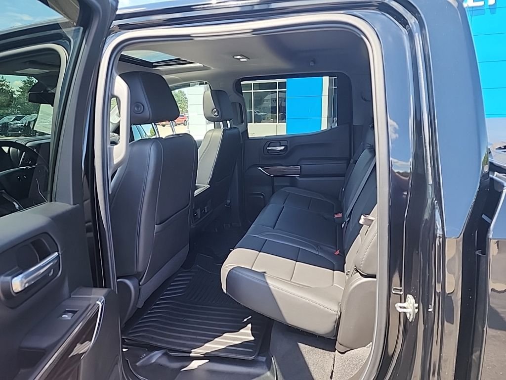 Used 2020 Black Chevrolet RST image 10