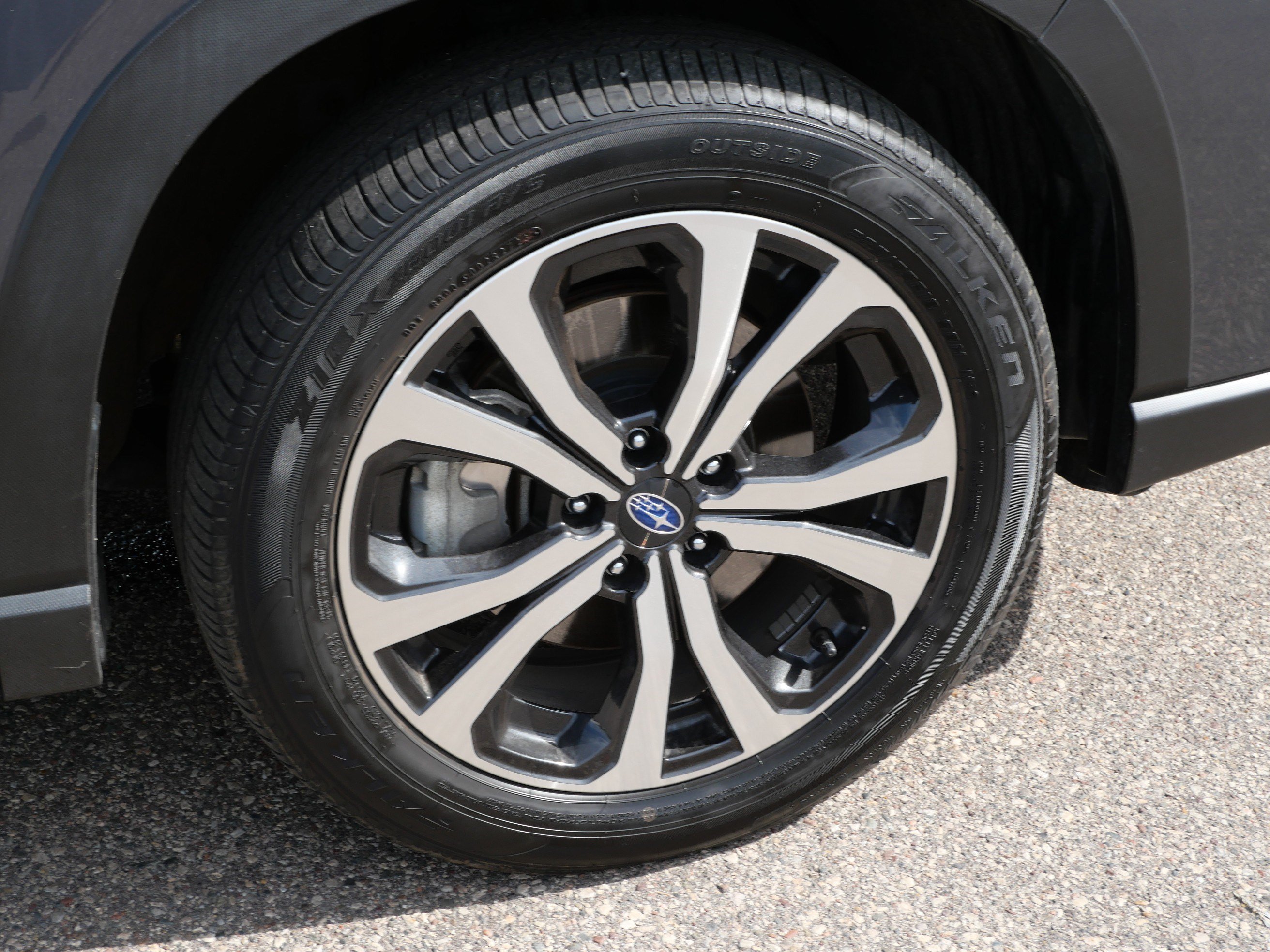 Used 2024 Magnetite Gray Metallic Subaru Limited image 15