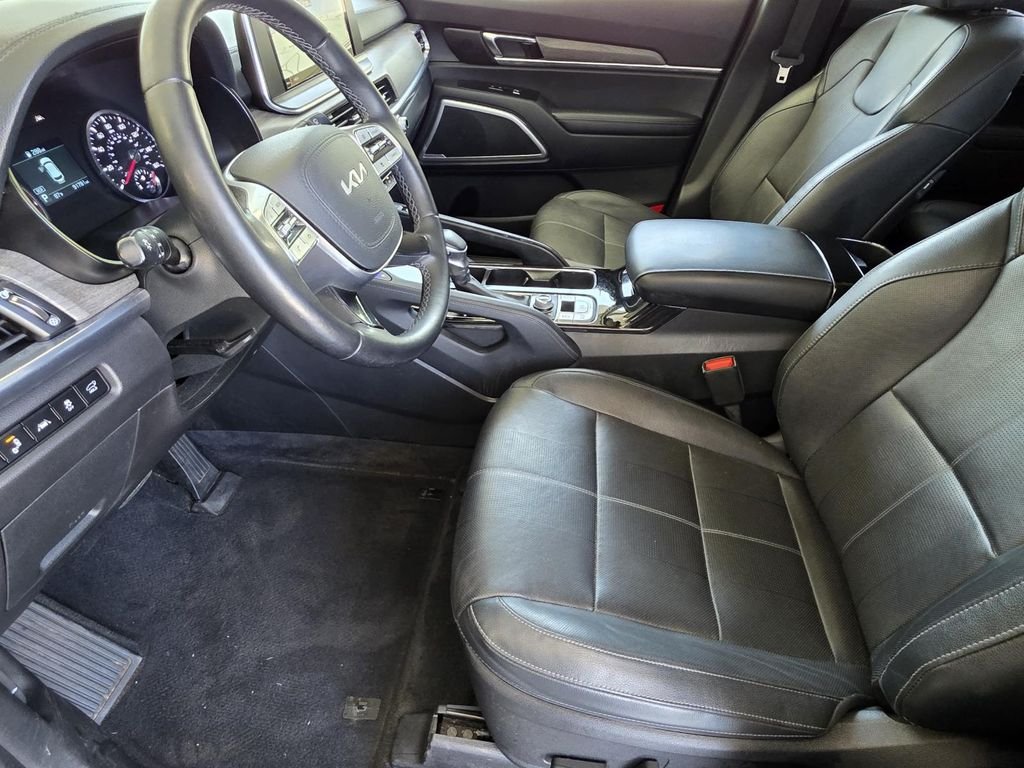 Used 2022 Purple Kia EX image 8