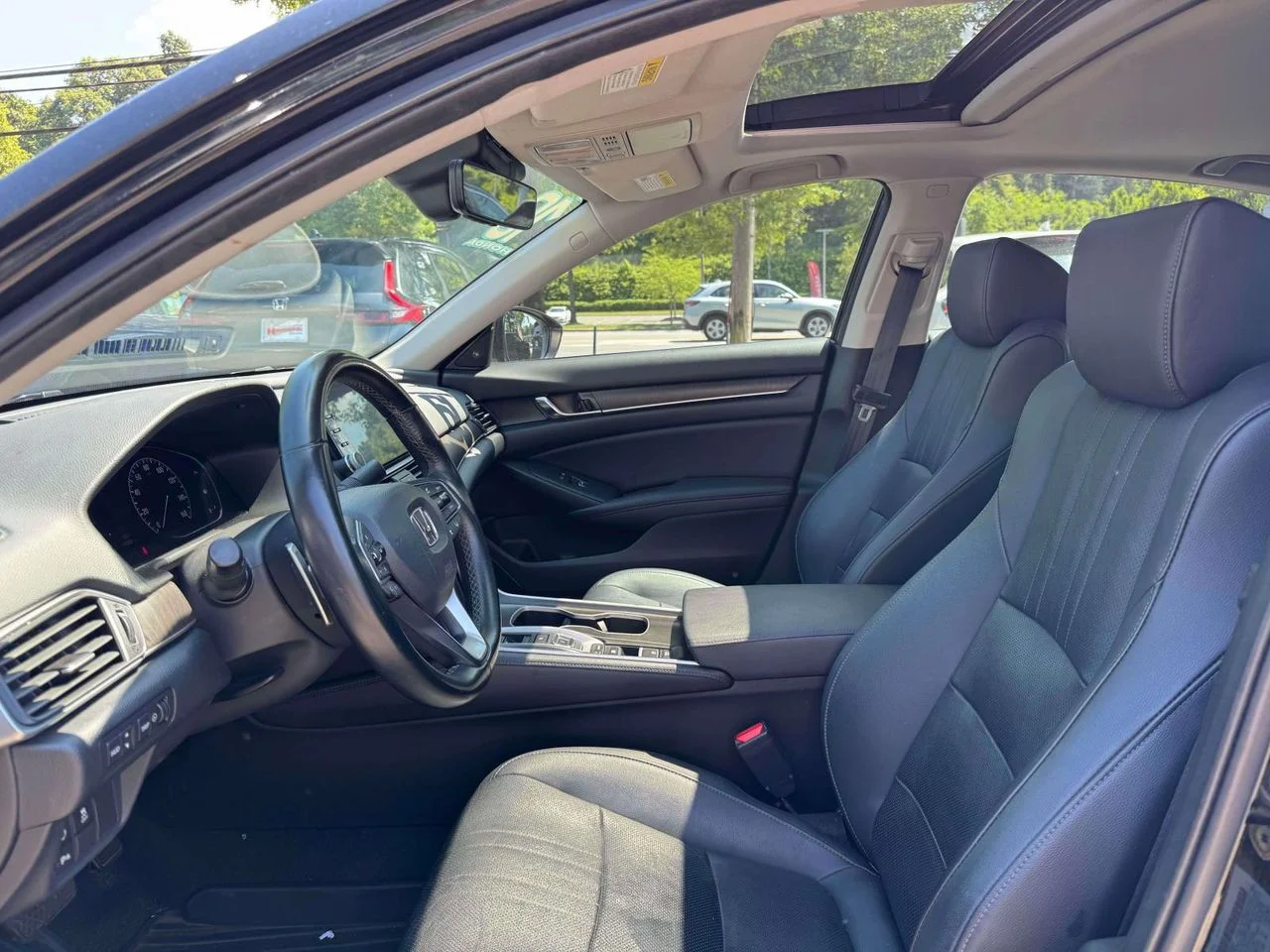 2019 Honda Accord Hybrid Touring - Photo 18