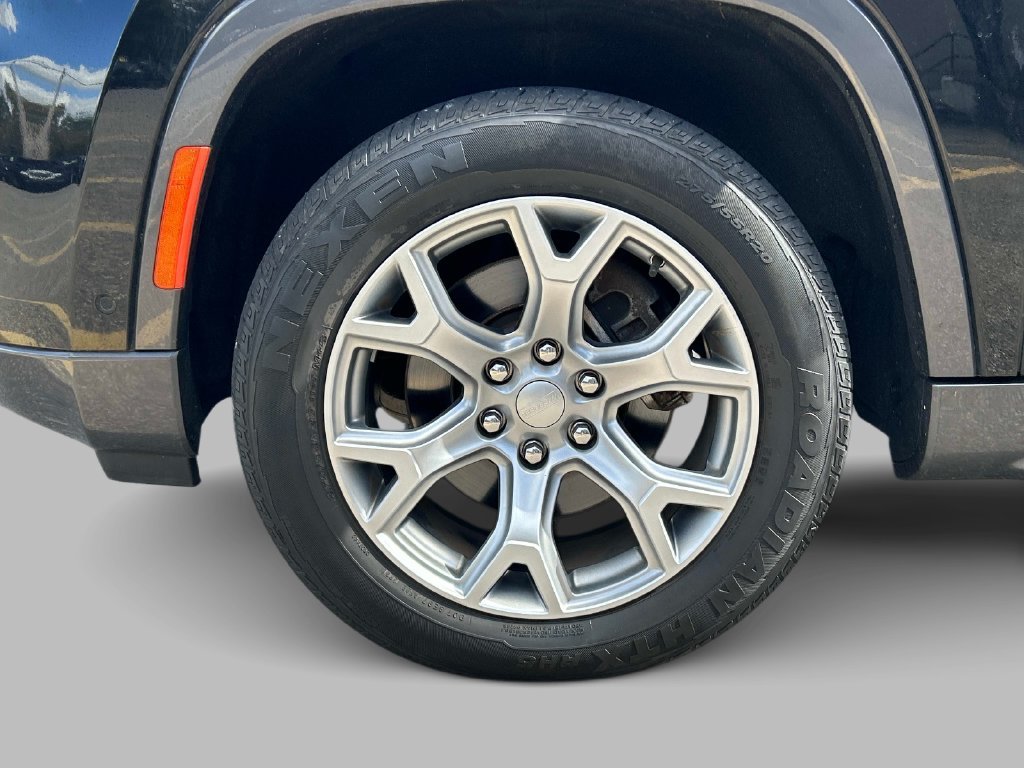 Used 2022 Black Jeep Series II image 9