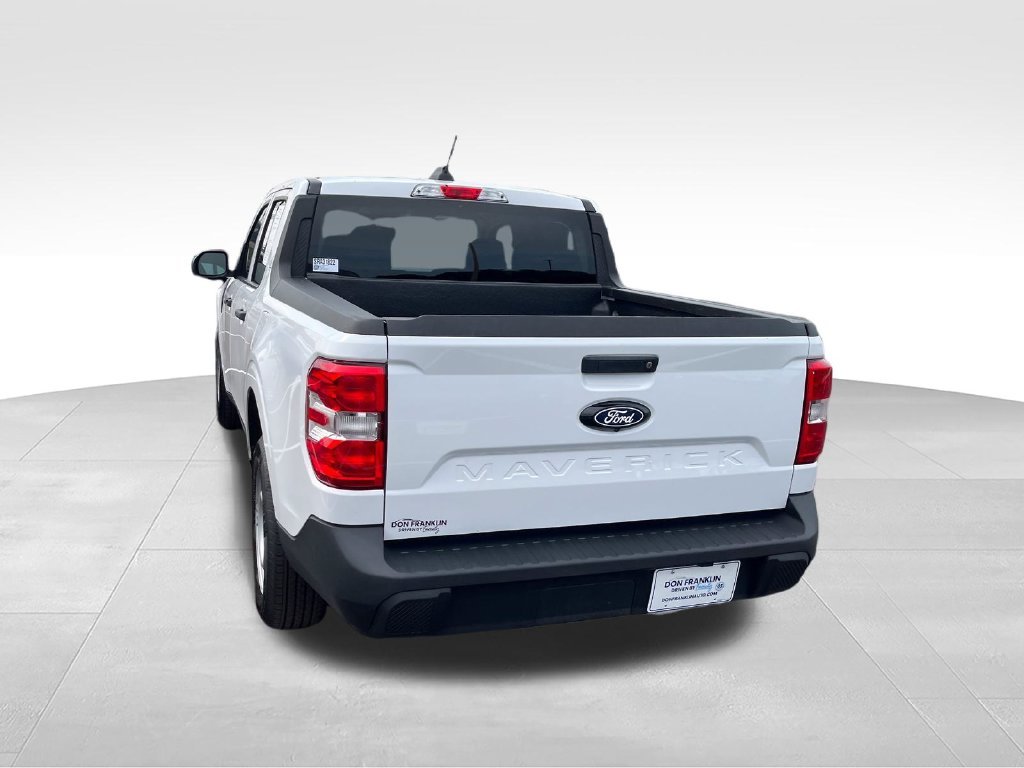 Used 2025 White Ford XL image 4