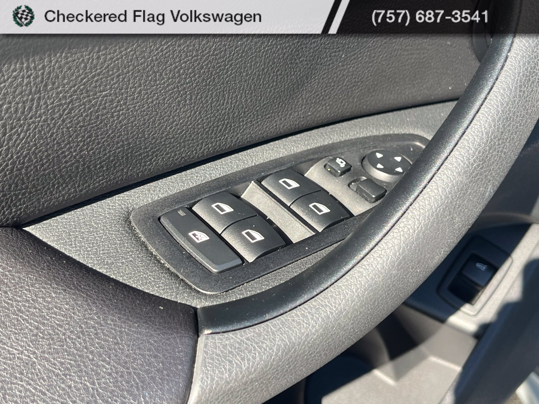 Used 2020 Alpine White BMW xDrive28i image 16