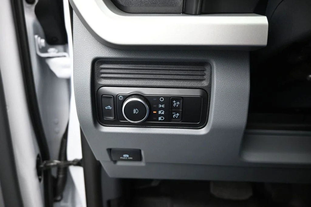 New 2027 White Ford XL image 11