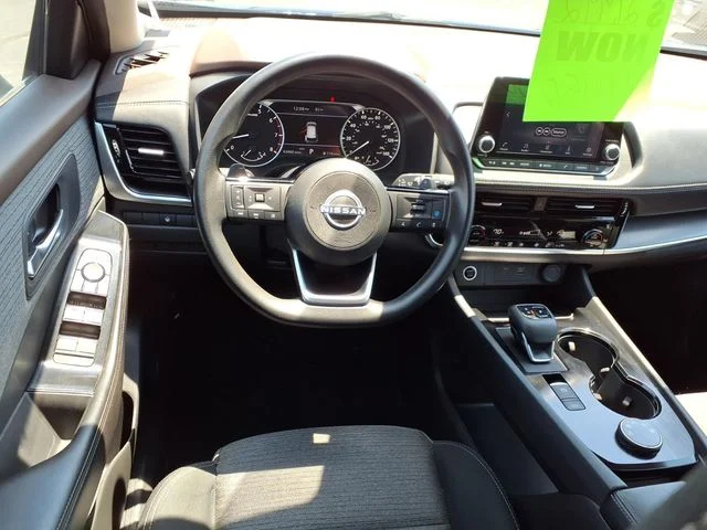 Used 2022 Black Nissan SV image 4