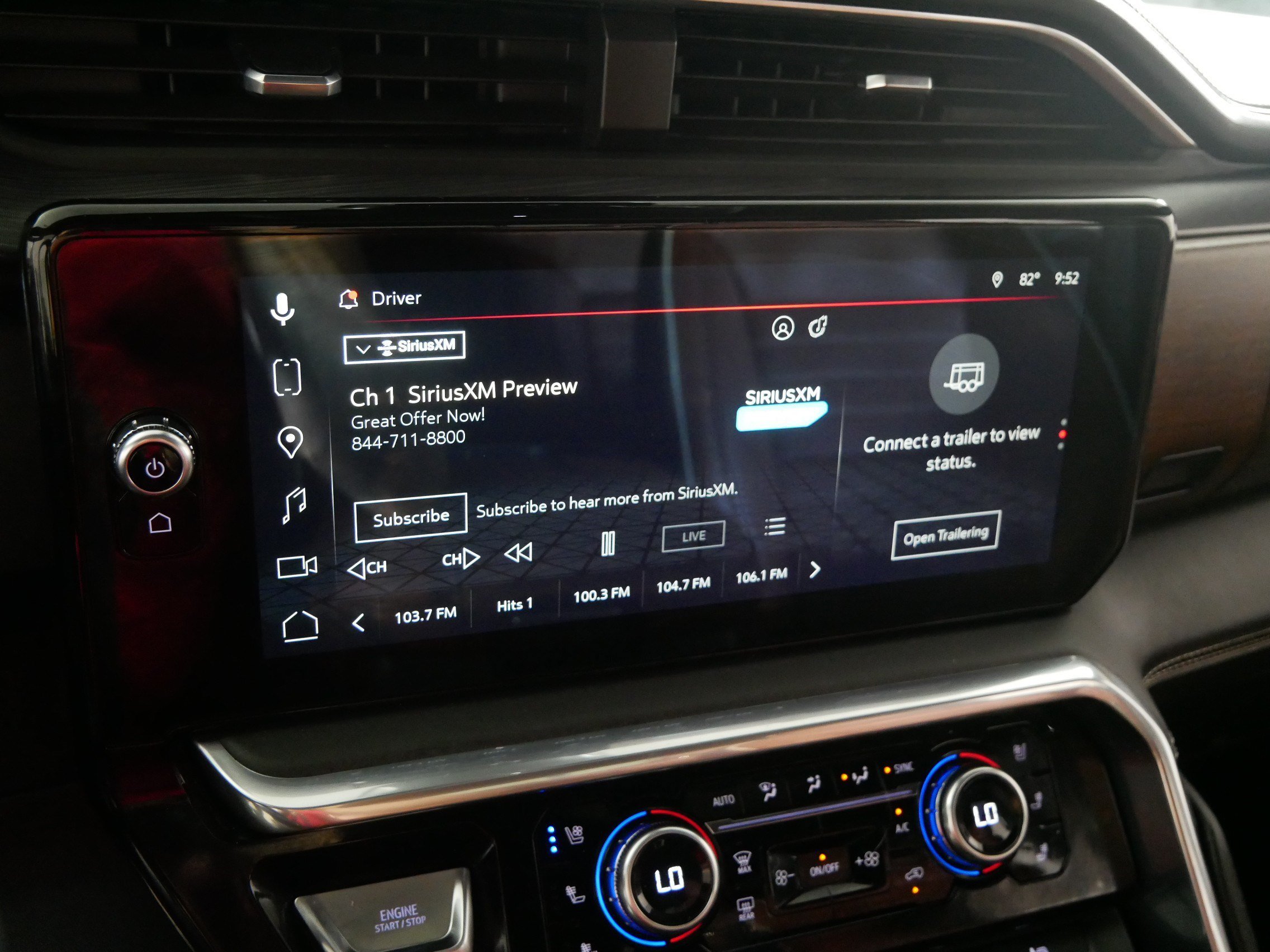Used 2023 White Frost Tricoat GMC Denali Ultimate image 22