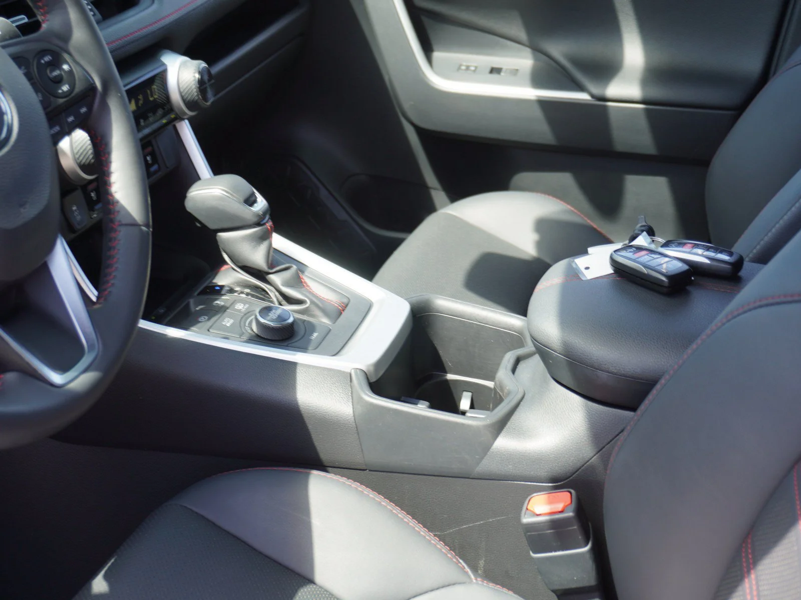 Used 2022 Midnight Black Metallic Toyota XSE image 25