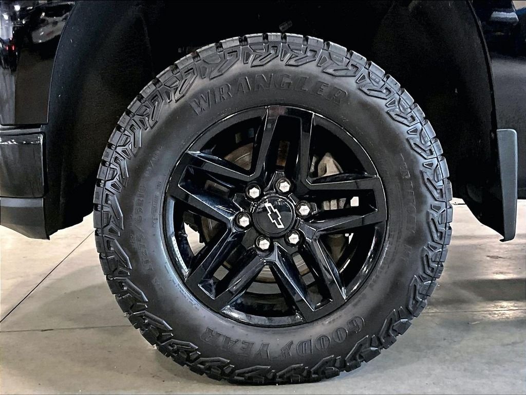 Used 2021 Black Chevrolet Custom Trail Boss image 7